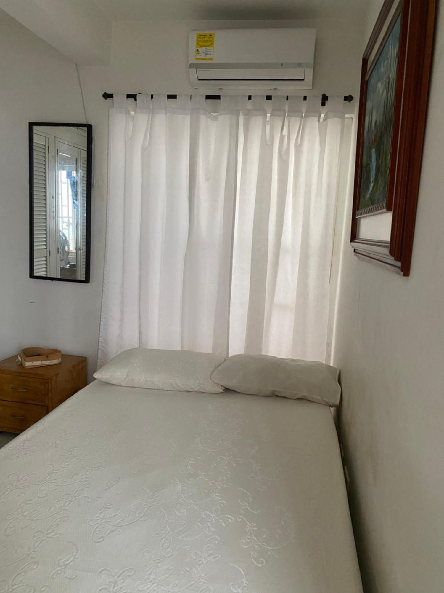 Cartagena Alojamiento Victoria 2 מראה חיצוני תמונה